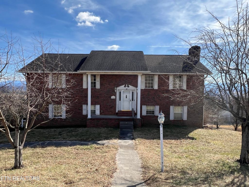 Photo of 1060 Hilltop Lane, Kodak, TN 37764 (MLS # 1331068)