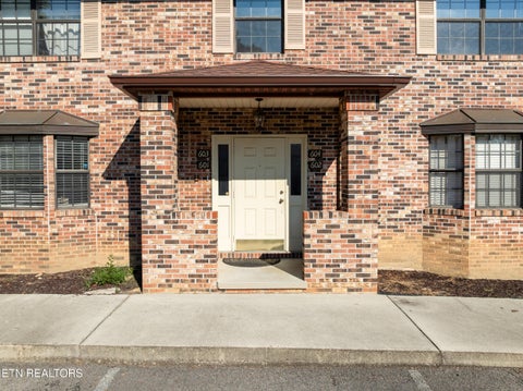 Tiny photo for 810 Highland Drive #604, Knoxville, TN 37912 (MLS # 1354462)