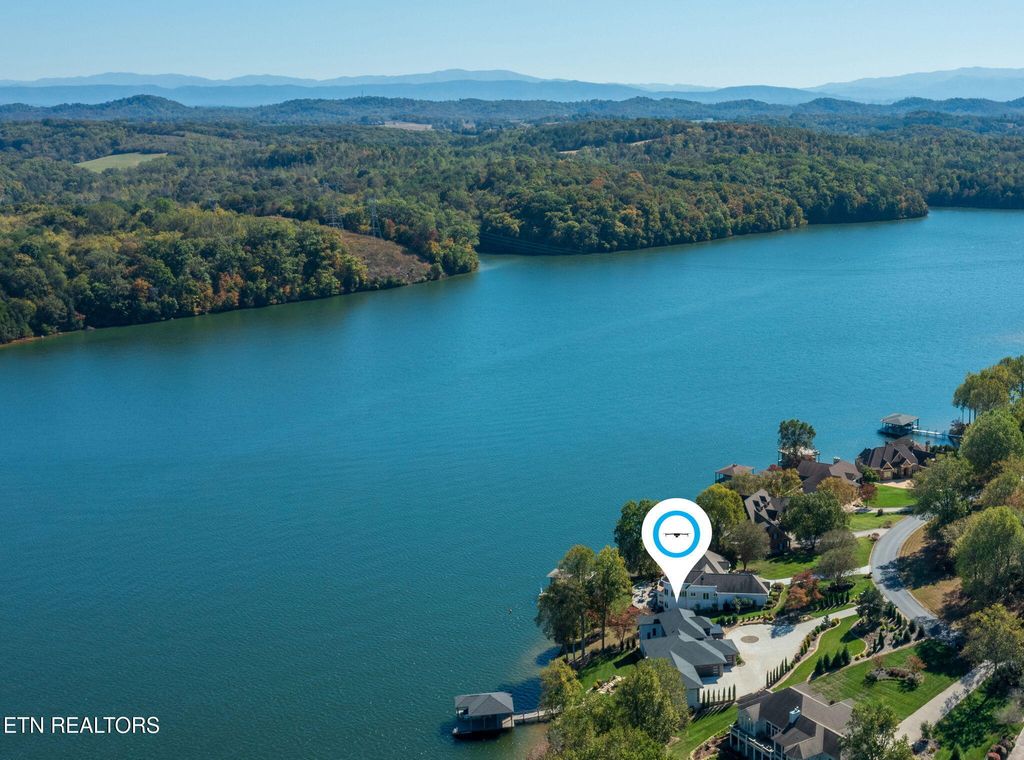 Photo of 322 Okmulgee Circle, Loudon, TN 37774 (MLS # 1320075)