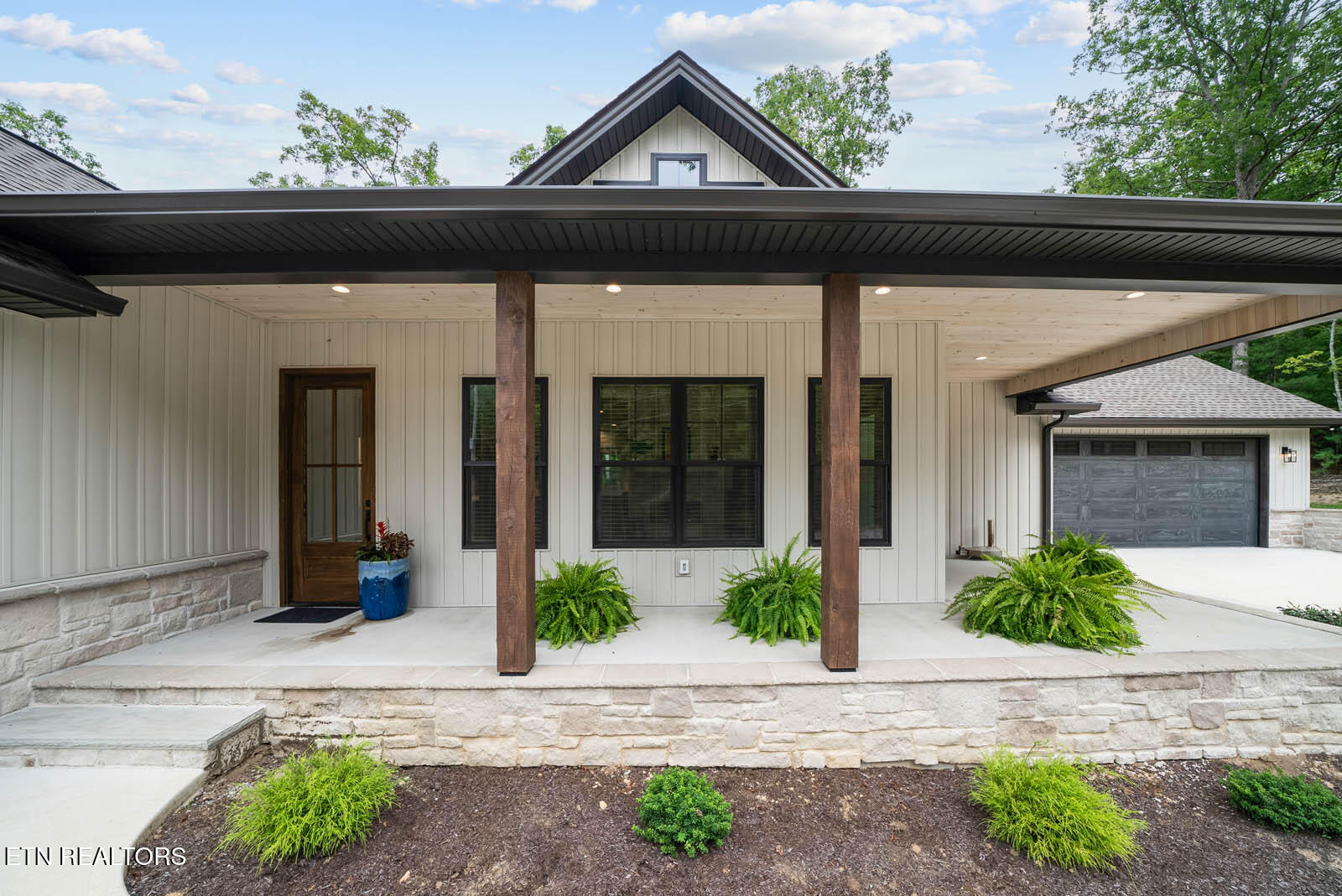 11 Brenningham Lane