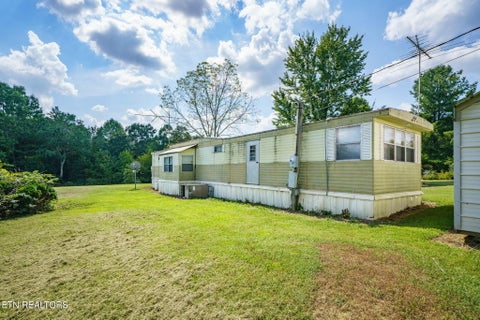 Tiny photo for 1055 Rector Rd, Crossville, TN 38571 (MLS # 1356218)