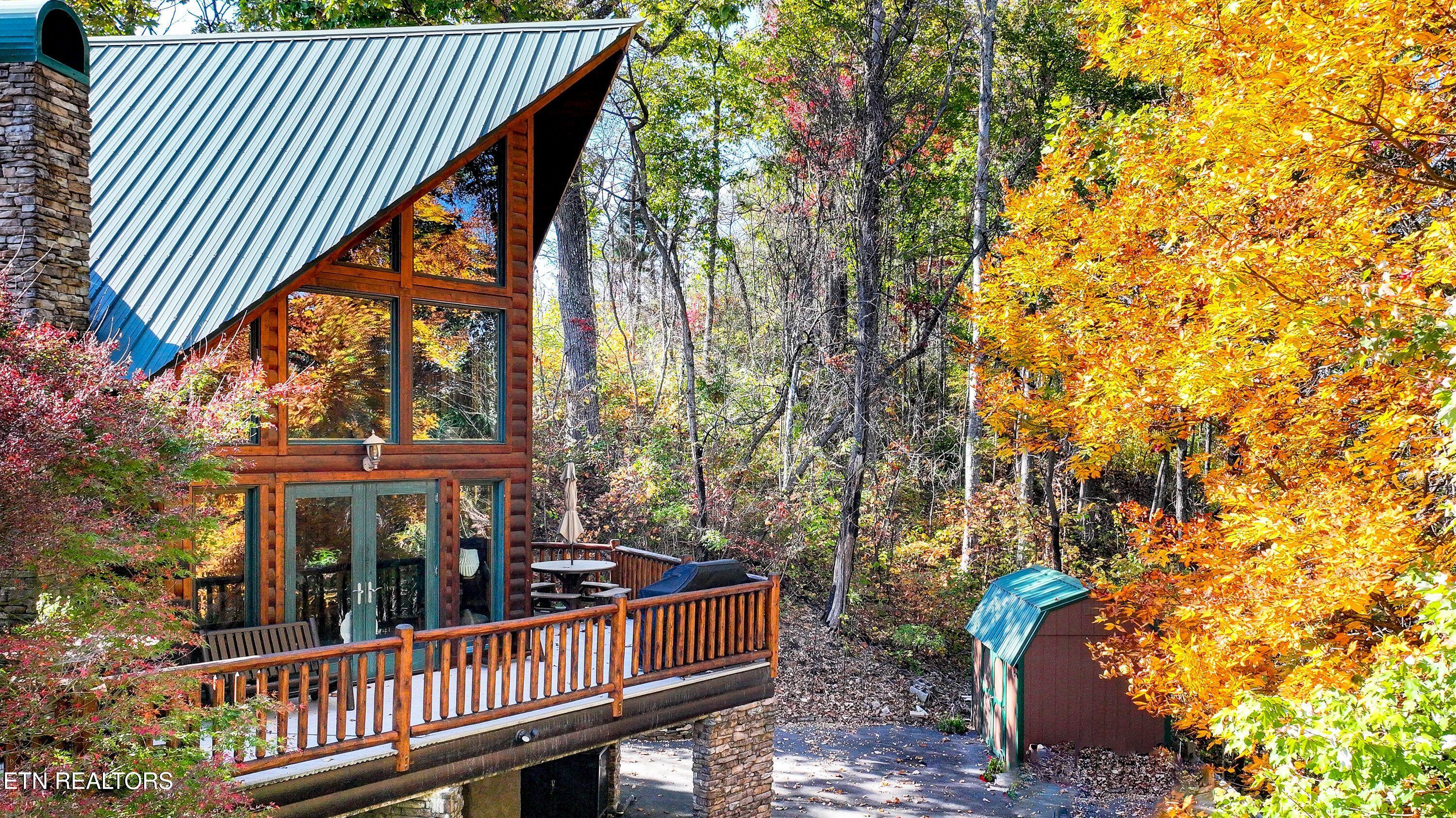 3341 Sugar Maple Loop Rd