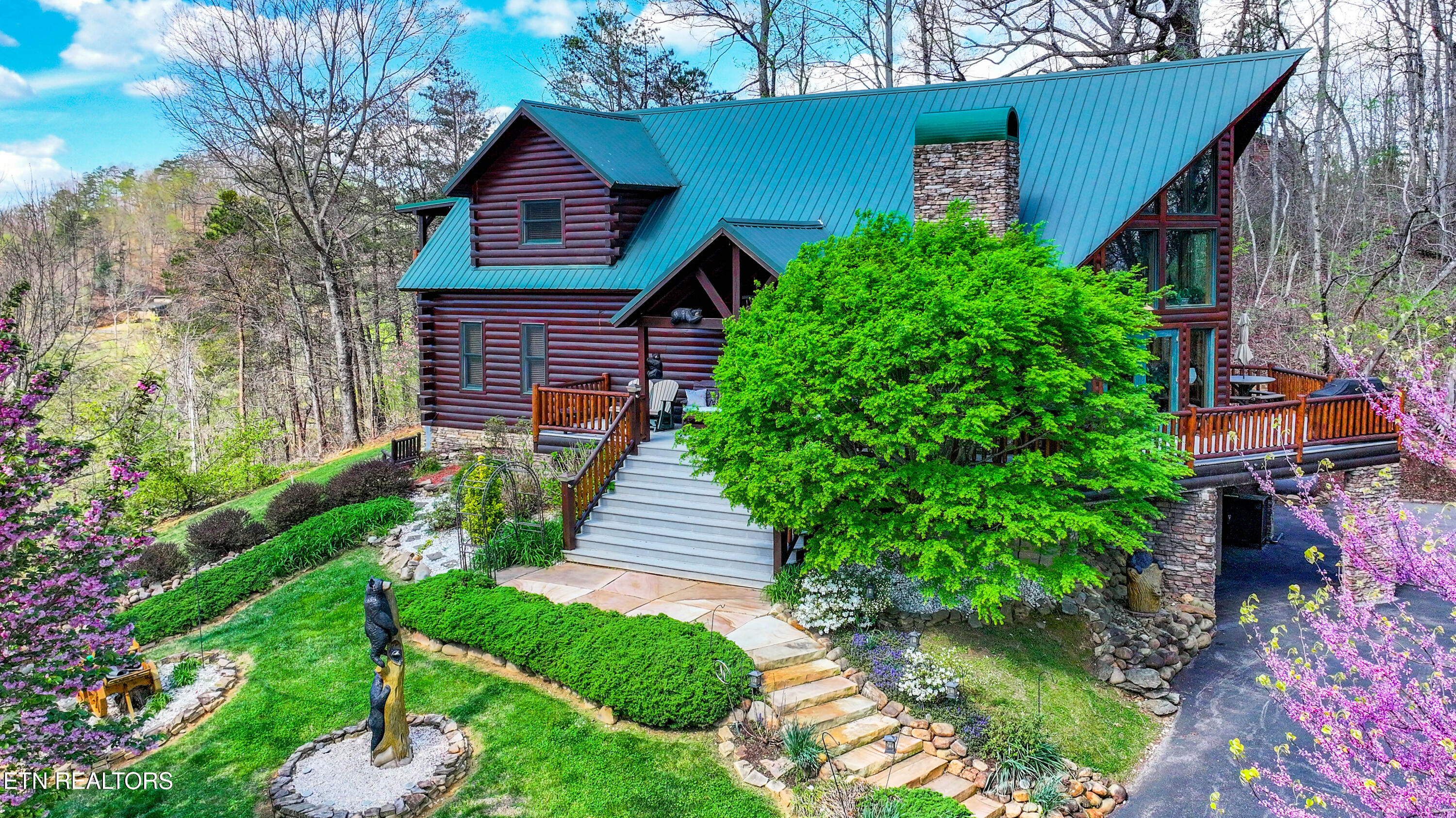 3341 Sugar Maple Loop Rd