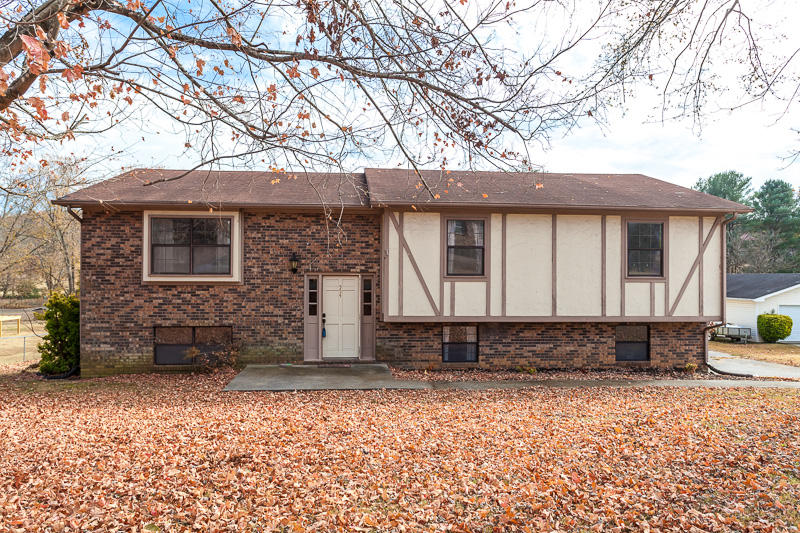 Photo 1 of 38 — 554 Shenandoah Drive, Rockwood, TN 37854