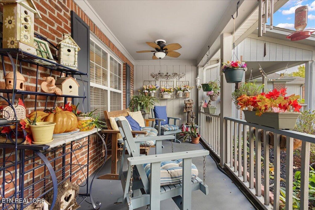 Photo of 2021 Locarno Drive, Knoxville, TN 37914 (MLS # 1356164)