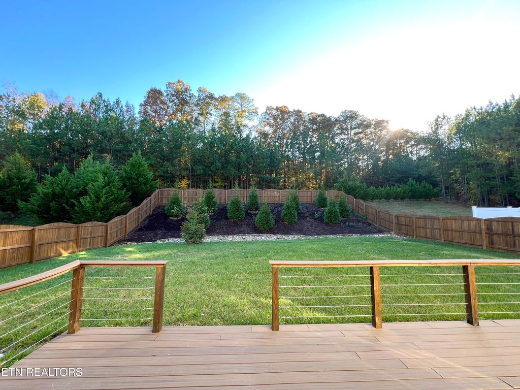 Photo of 303 Homestead Court, Kingston, TN 37763 (MLS # 1325948)