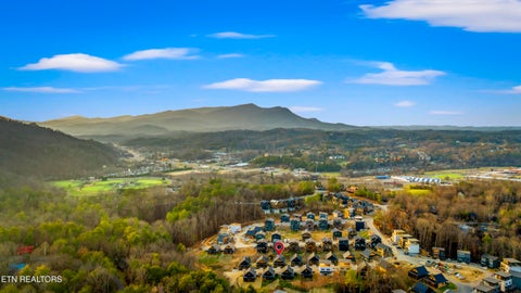 Tiny photo for 564 Warbonnet Way, Pigeon Forge, TN 37863 (MLS # 1355807)