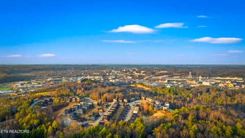 Tiny photo for 564 Warbonnet Way, Pigeon Forge, TN 37863 (MLS # 1355807)