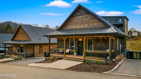 Tiny photo for 564 Warbonnet Way, Pigeon Forge, TN 37863 (MLS # 1355807)