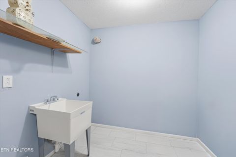 Tiny photo for 8129 Ainsworth Drive, Knoxville, TN 37909 (MLS # 1328239)