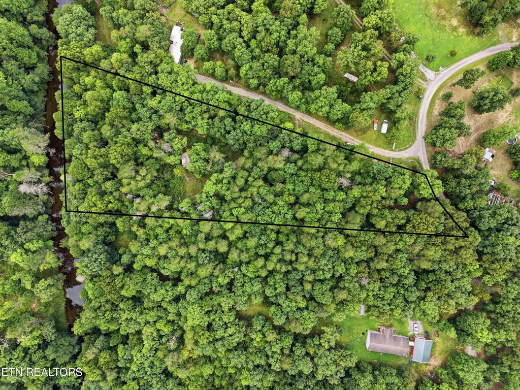Photo of 574 River Rd, Crossville, TN 38572 (MLS # 1354053)
