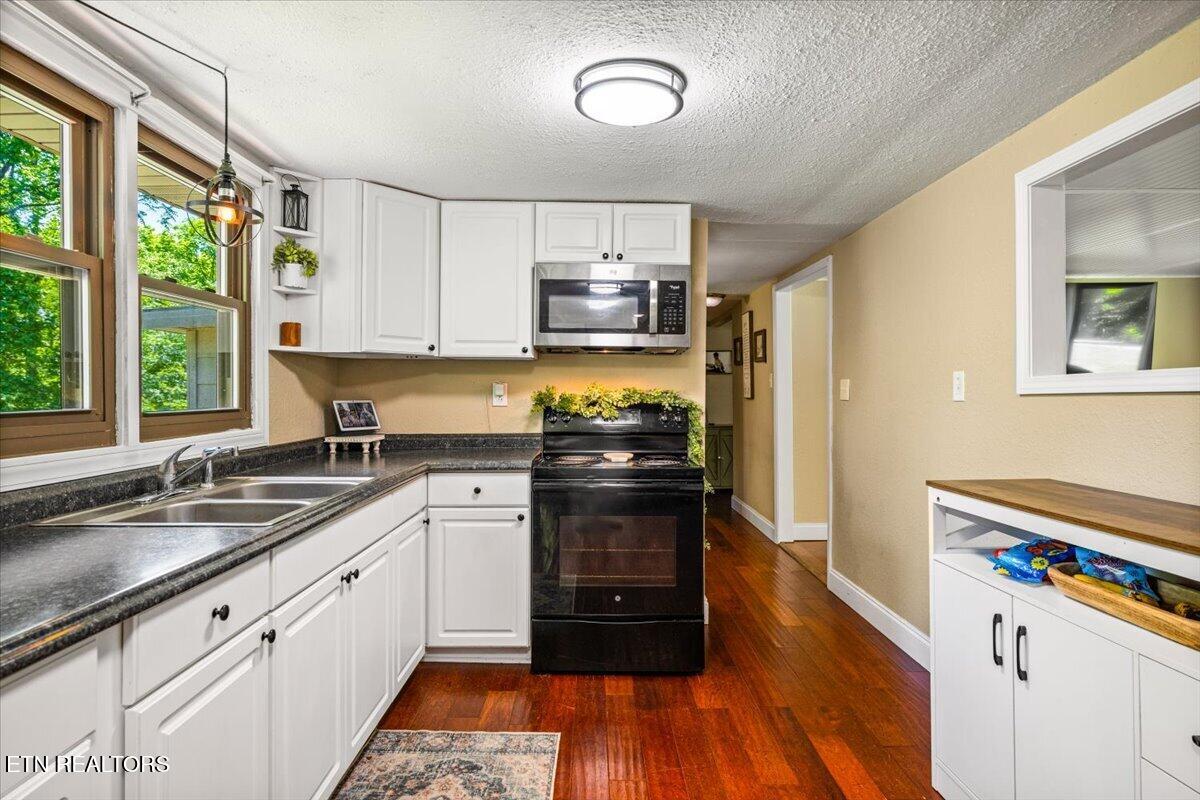 905 Pinecrest Rd