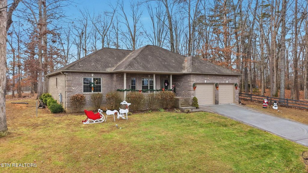 Photo of 2501 Friar Wood Lane, Sevierville, TN 37876 (MLS # 1324660)