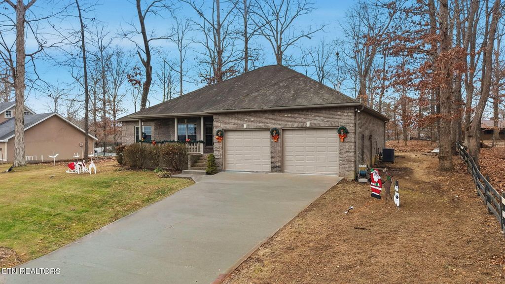 Photo of 2501 Friar Wood Lane, Sevierville, TN 37876 (MLS # 1324660)