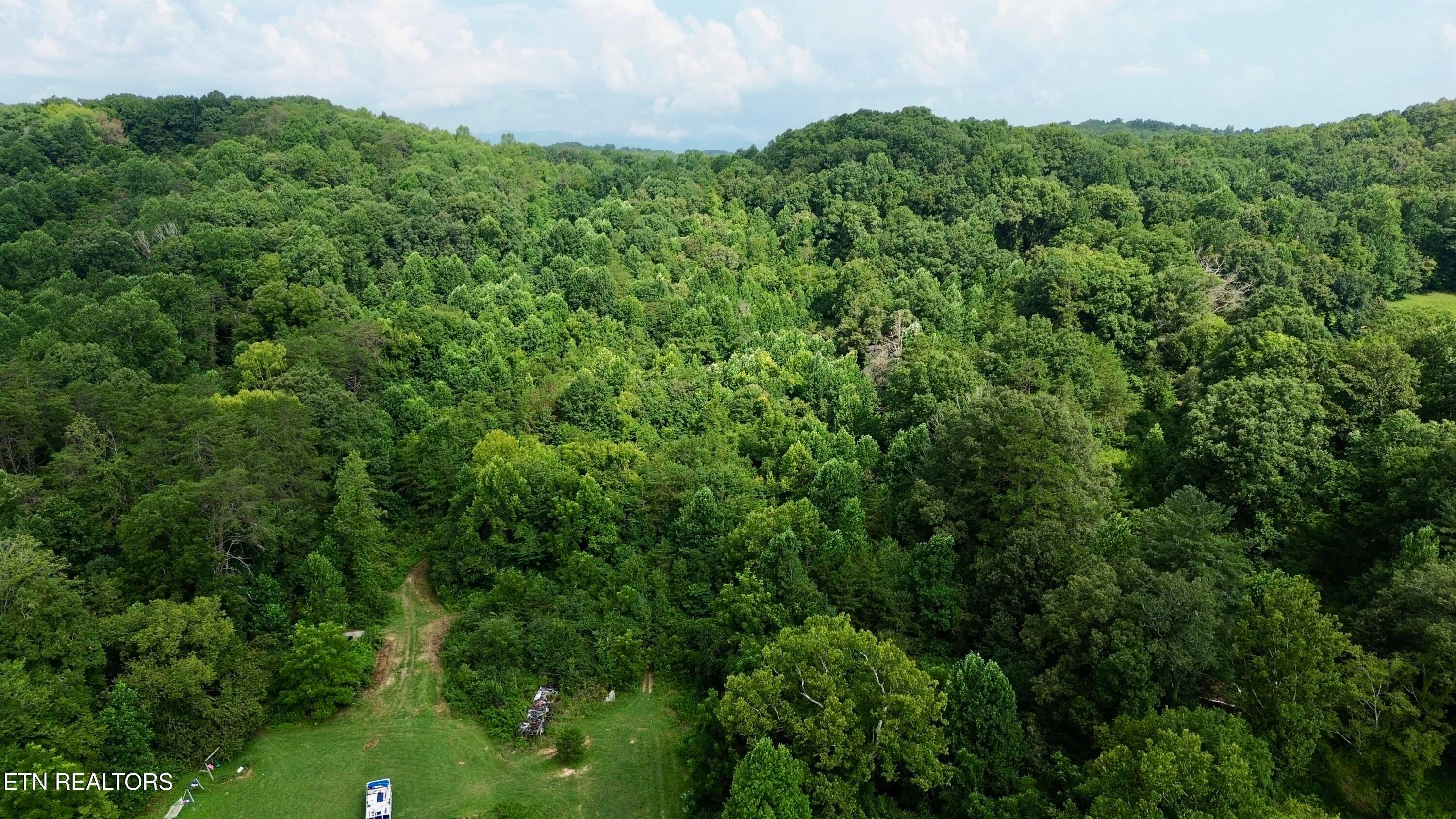 W Raccoon Valley Drive