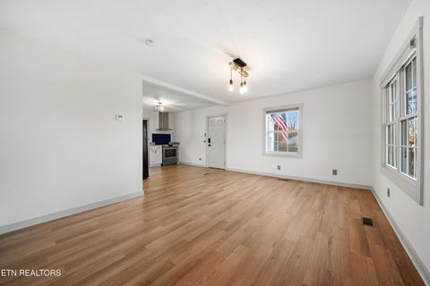 Tiny photo for 800 Gertrude Ave, Knoxville, TN 37920 (MLS # 1327887)