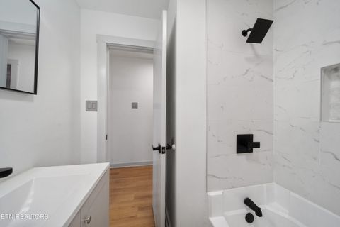 Tiny photo for 800 Gertrude Ave, Knoxville, TN 37920 (MLS # 1327887)