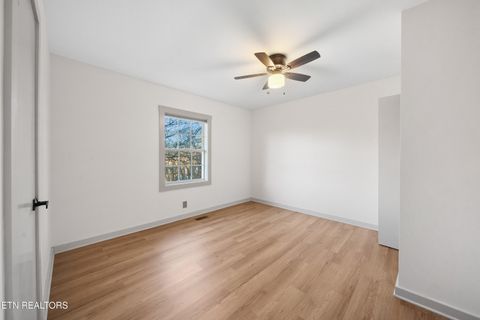 Tiny photo for 800 Gertrude Ave, Knoxville, TN 37920 (MLS # 1327887)
