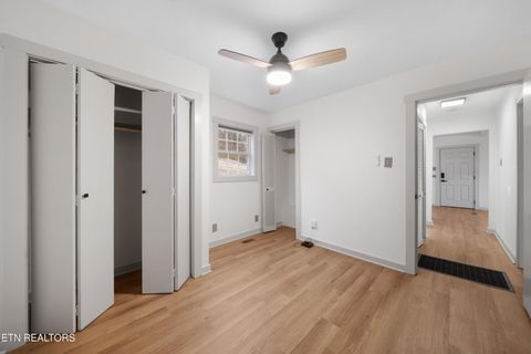 Tiny photo for 800 Gertrude Ave, Knoxville, TN 37920 (MLS # 1327887)