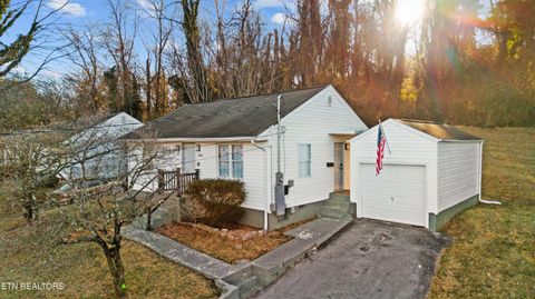 Tiny photo for 800 Gertrude Ave, Knoxville, TN 37920 (MLS # 1327887)