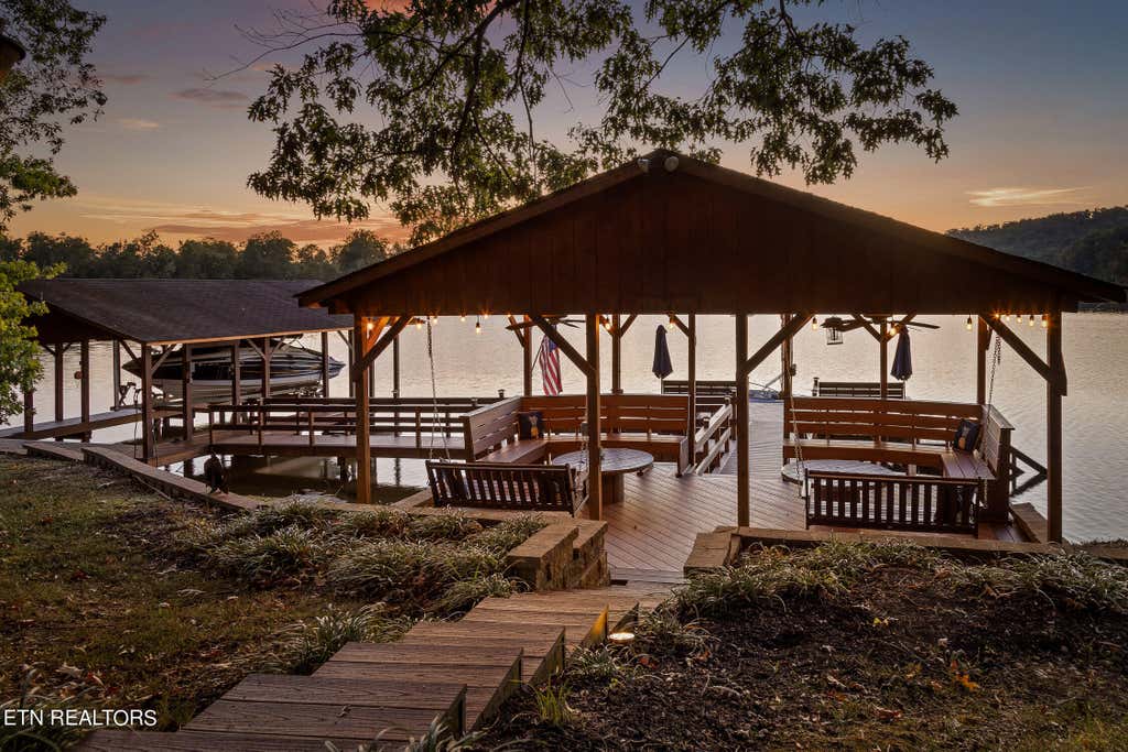 Photo of 256 Sundown Shores Lane, Decatur, TN 37322 (MLS # 1277679)