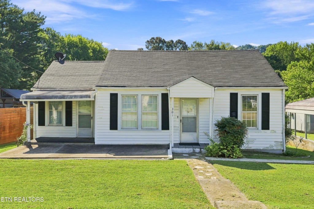 Photo of 301 W Main St, Niota, TN 37826 (MLS # 1354272)