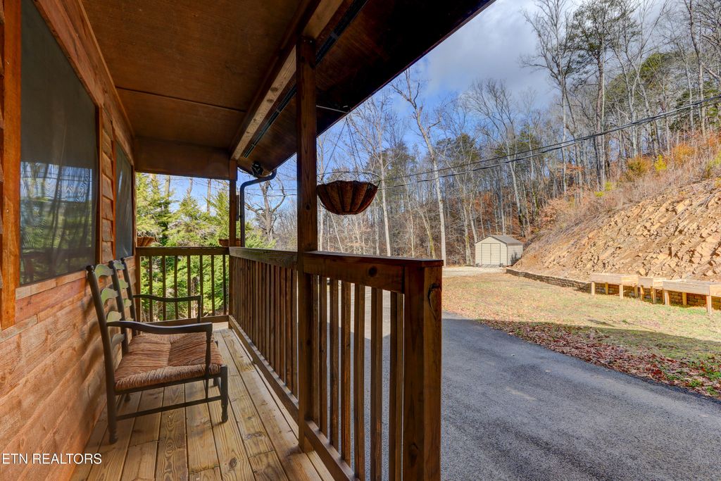 Photo of 865 River Divide Rd, Sevierville, TN 37876 (MLS # 1321440)