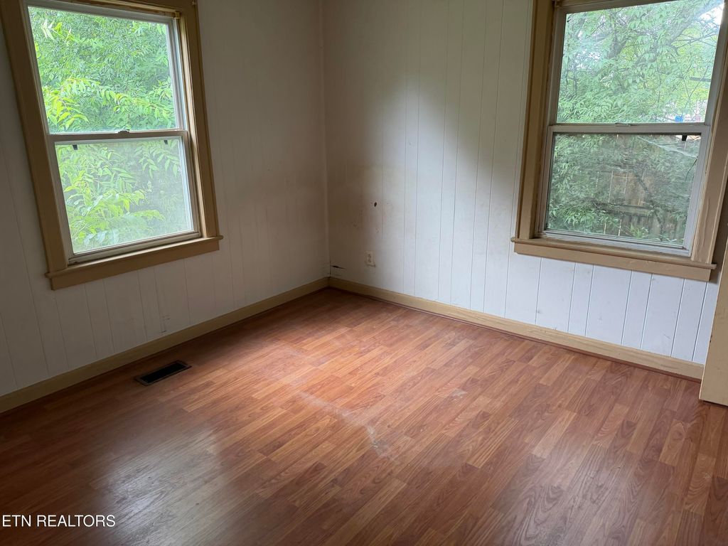 Photo of 1602 Garfield St, Alcoa, TN 37701 (MLS # 1348211)