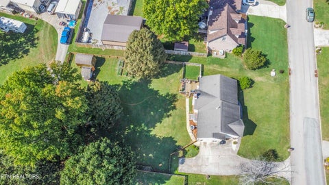 Tiny photo for 1021 Summerfield Drive, Maryville, TN 37801 (MLS # 1359481)