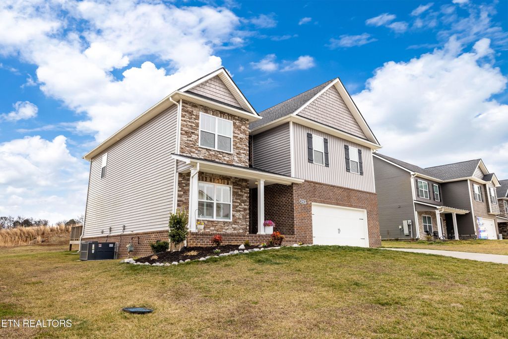 Photo of 2162 Tributary Drive, Sevierville, TN 37876 (MLS # 1329809)