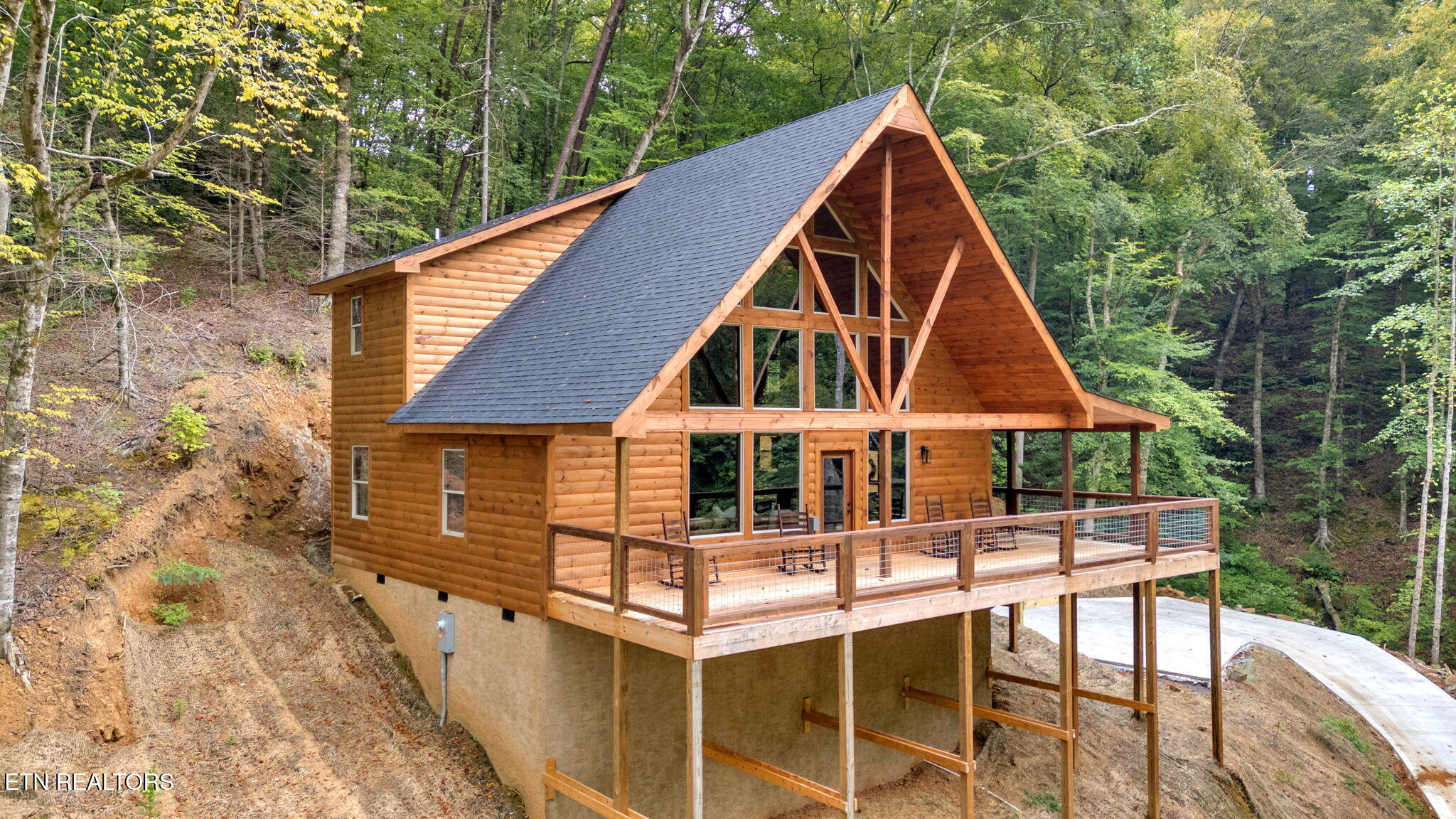 861 Cabin Creek Way