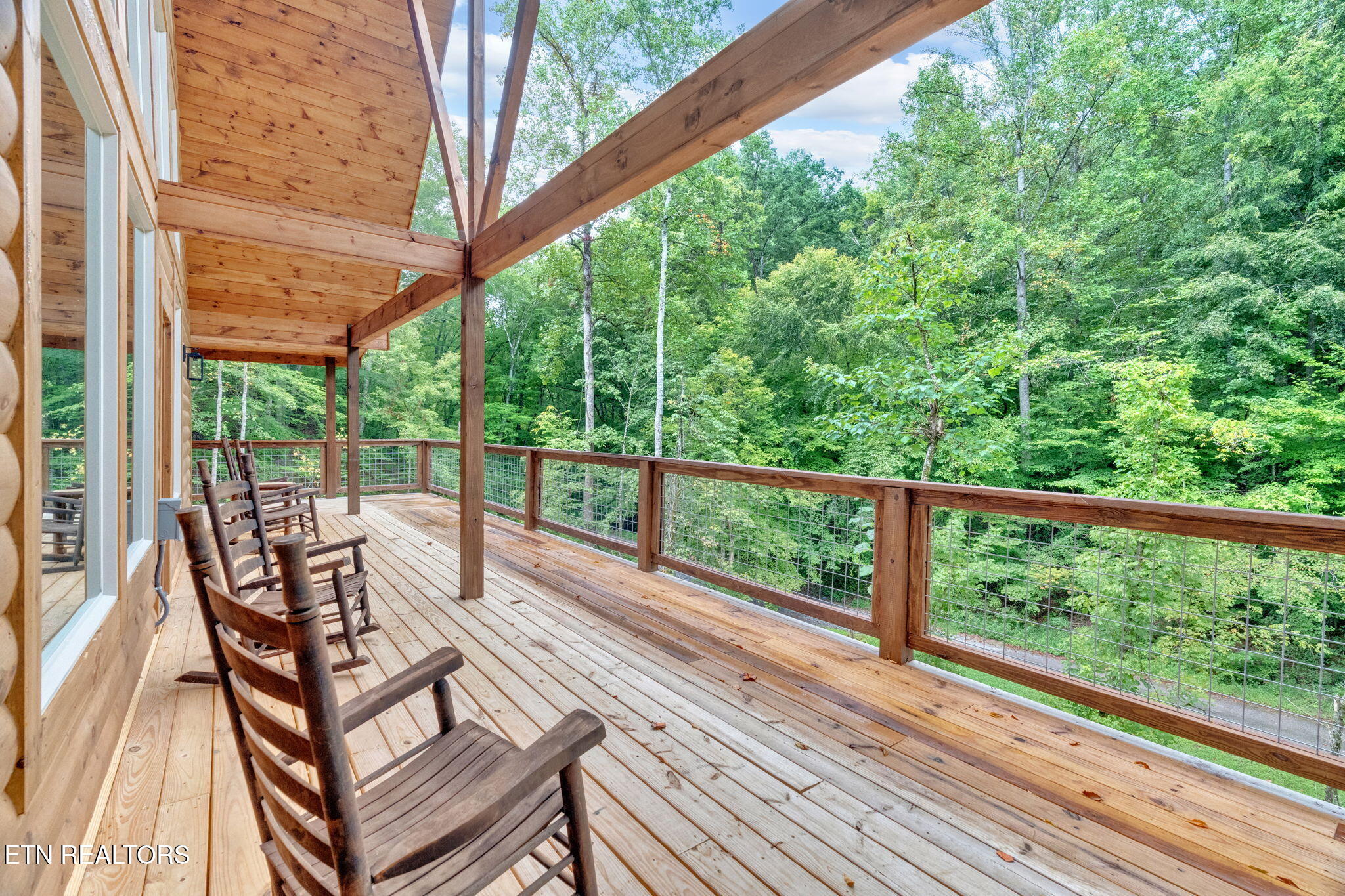 861 Cabin Creek Way