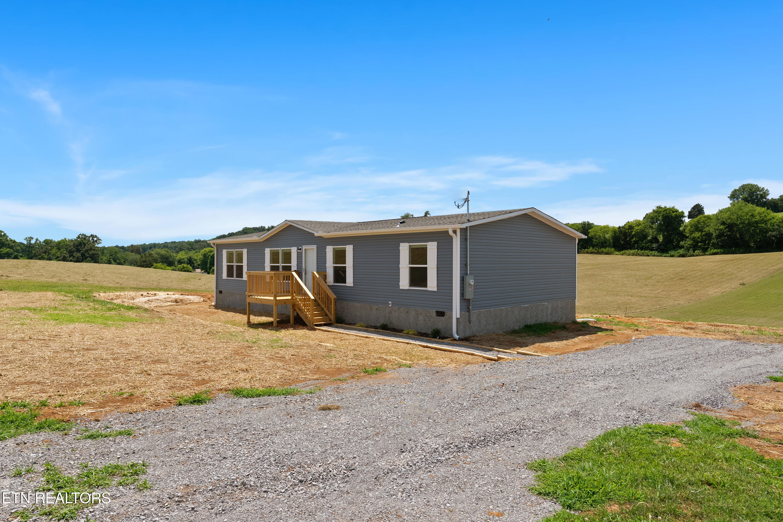 283 Thompson Rd
