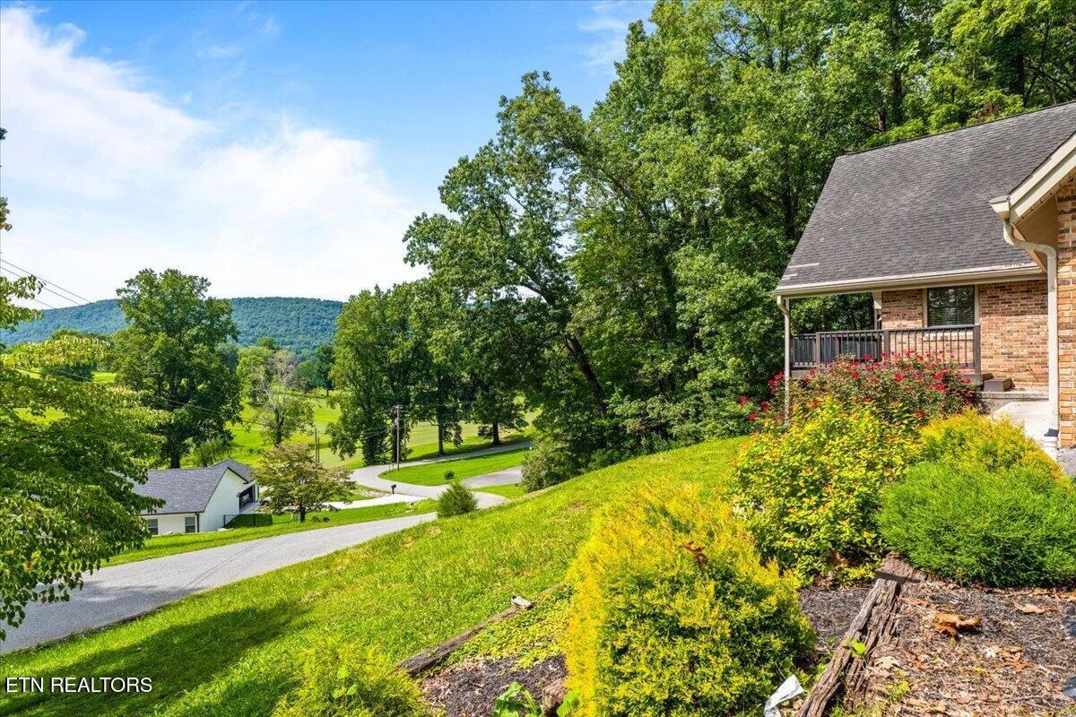 111 Golf Hill Lane
