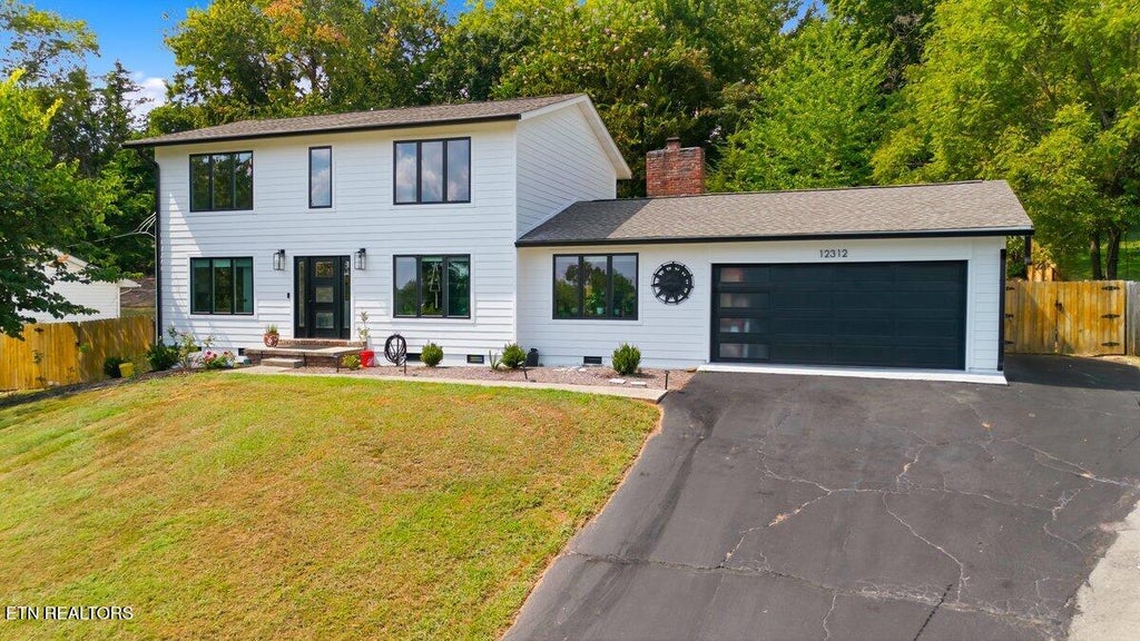 Photo of 12312 W Kings Gate Rd, Knoxville, TN 37934 (MLS # 1354837)
