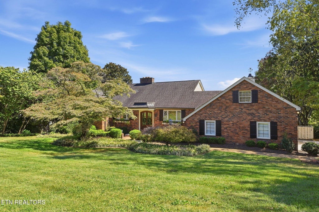 Photo of 7008 Wellington Drive, Knoxville, TN 37919 (MLS # 1357077)
