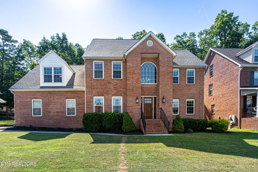 Photo of 924 Crown Ridge Lane, Powell, TN 37849 (MLS # 1307816)