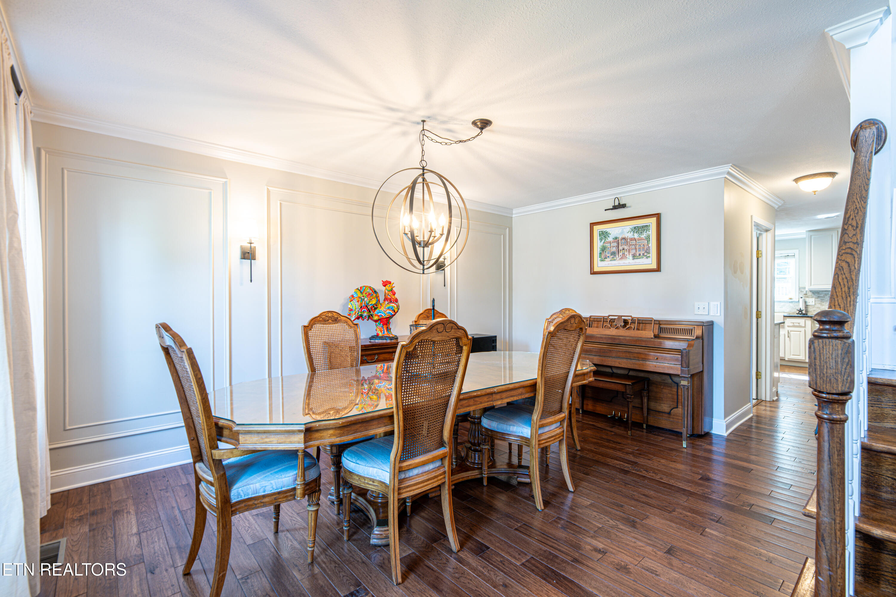 924 Crown Ridge Lane