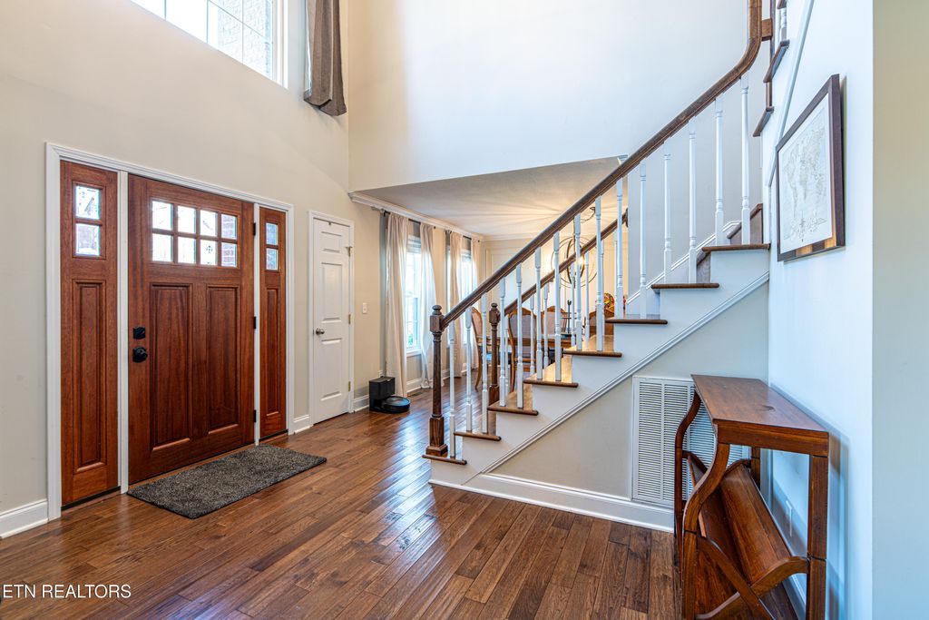 Photo of 924 Crown Ridge Lane, Powell, TN 37849 (MLS # 1307816)