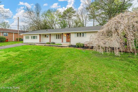 Tiny photo for 8017 Bennington Drive, Knoxville, TN 37909 (MLS # 1333102)