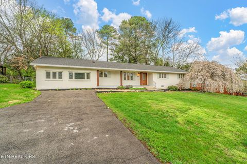 Photo of 8017 Bennington Drive, Knoxville, TN 37909 (MLS # 1333102)