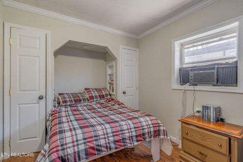 Tiny photo for 410 N Douglas Ave, Rockwood, TN 37854 (MLS # 1329087)