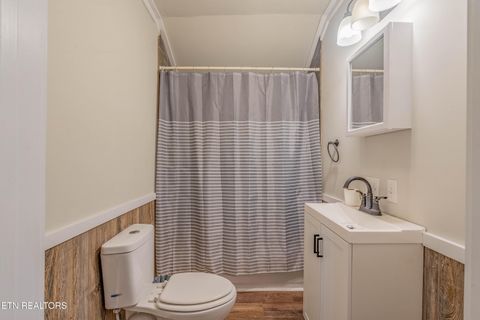 Tiny photo for 410 N Douglas Ave, Rockwood, TN 37854 (MLS # 1329087)