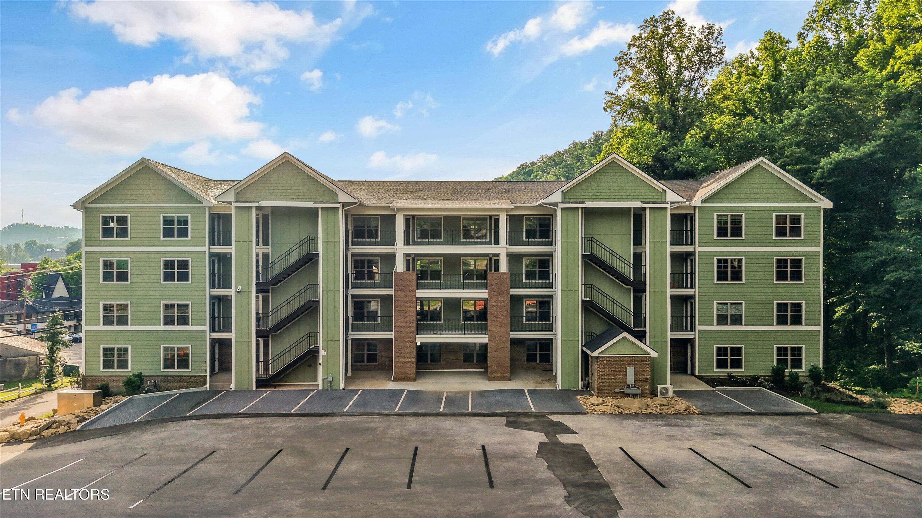 329 Ownby St 1406