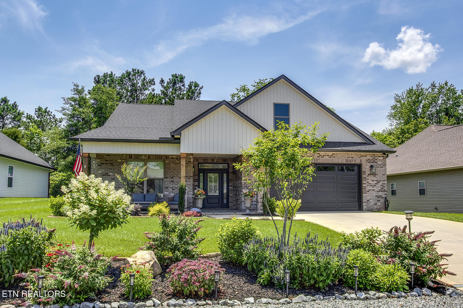 Loudon, Tennessee 37774, United States, 3 Bedrooms Bedrooms, ,2 BathroomsBathrooms,Residential,Active,151558