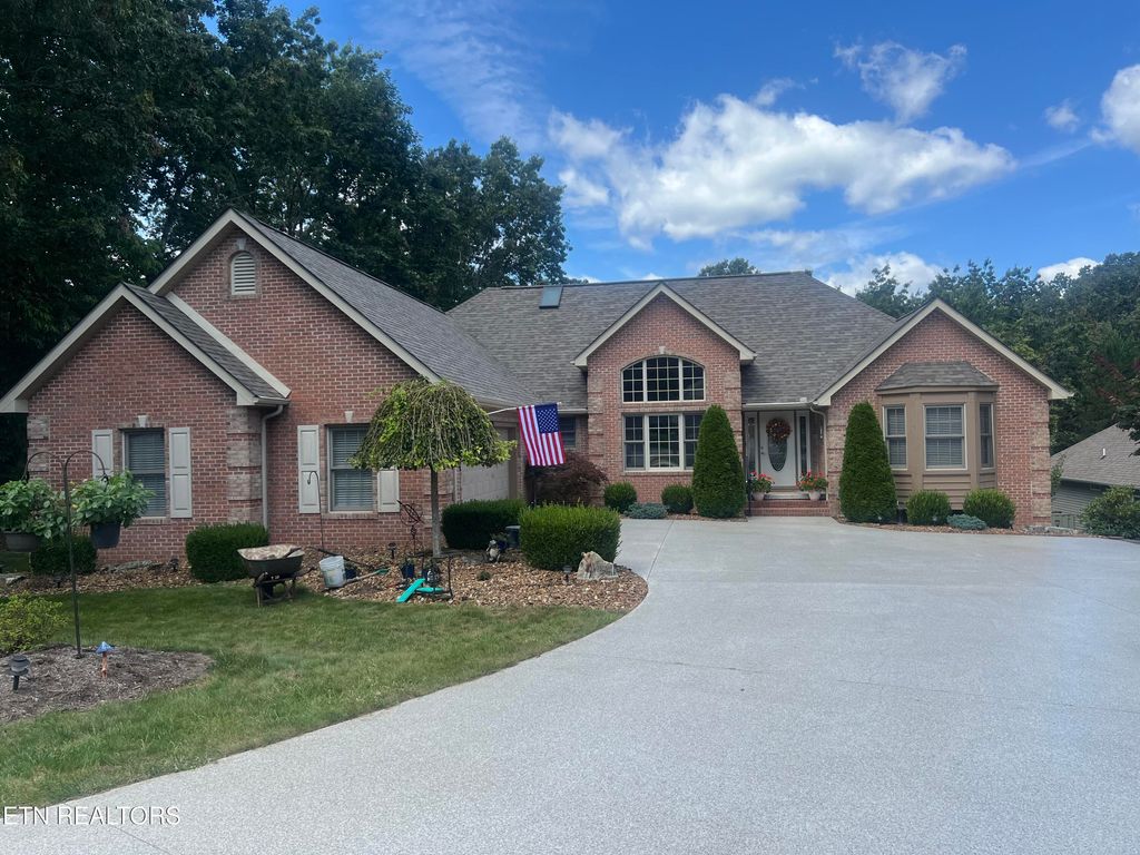 Photo of 106 Mariners Drive, Fairfield Glade, TN 38558 (MLS # 1299579)