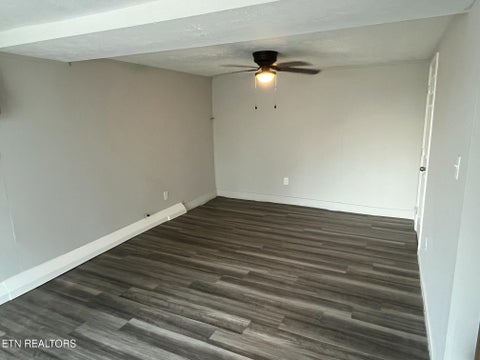 Tiny photo for 1024 Farragut Ave, Knoxville, TN 37917 (MLS # 1354676)