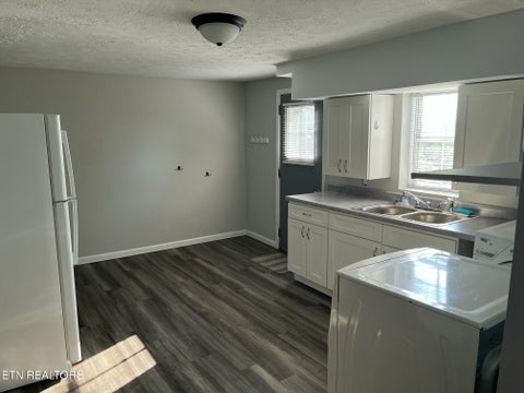 Tiny photo for 1024 Farragut Ave, Knoxville, TN 37917 (MLS # 1354676)