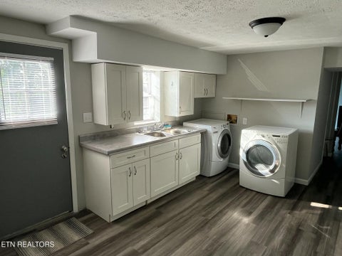 Tiny photo for 1024 Farragut Ave, Knoxville, TN 37917 (MLS # 1354676)