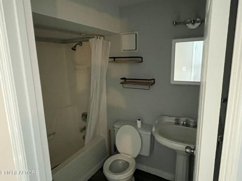 Tiny photo for 1024 Farragut Ave, Knoxville, TN 37917 (MLS # 1354676)